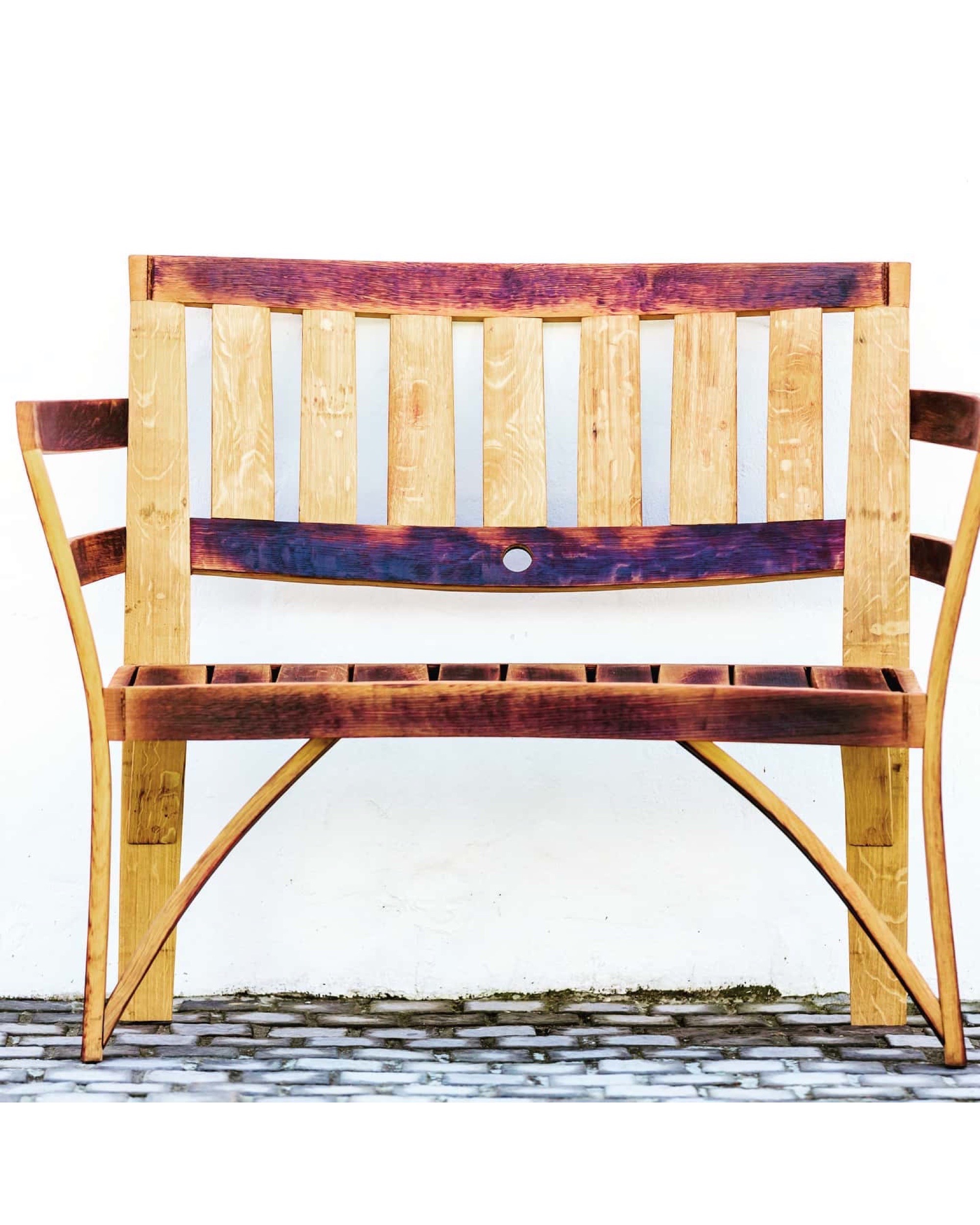 Two-seater oak settle bench with barrel-stave back and arms